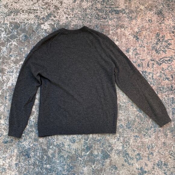 Land’s End Sweater - Picture 2 of 3